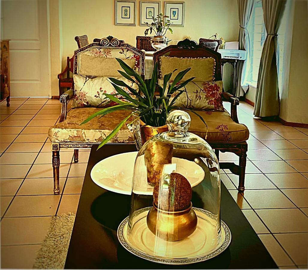 Vair'S Place Guest House In Sandton Paulshof - Apartment, Lux Suites & Spa Johannesburg Zewnętrze zdjęcie