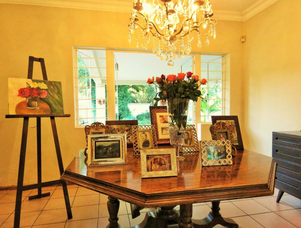 Vair'S Place Guest House In Sandton Paulshof - Apartment, Lux Suites & Spa Johannesburg Zewnętrze zdjęcie